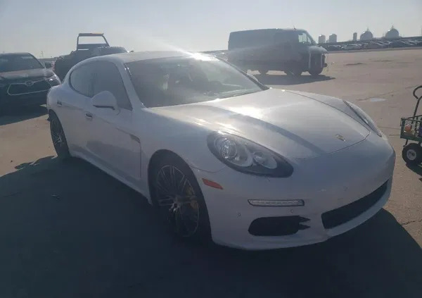 porsche Porsche Panamera cena 79000 przebieg: 105420, rok produkcji 2016 z Lewin Brzeski